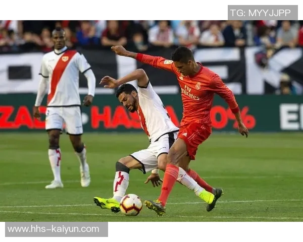 塞维媒体:枪手对阿古梅很感兴趣并现场考察;曼联也有意